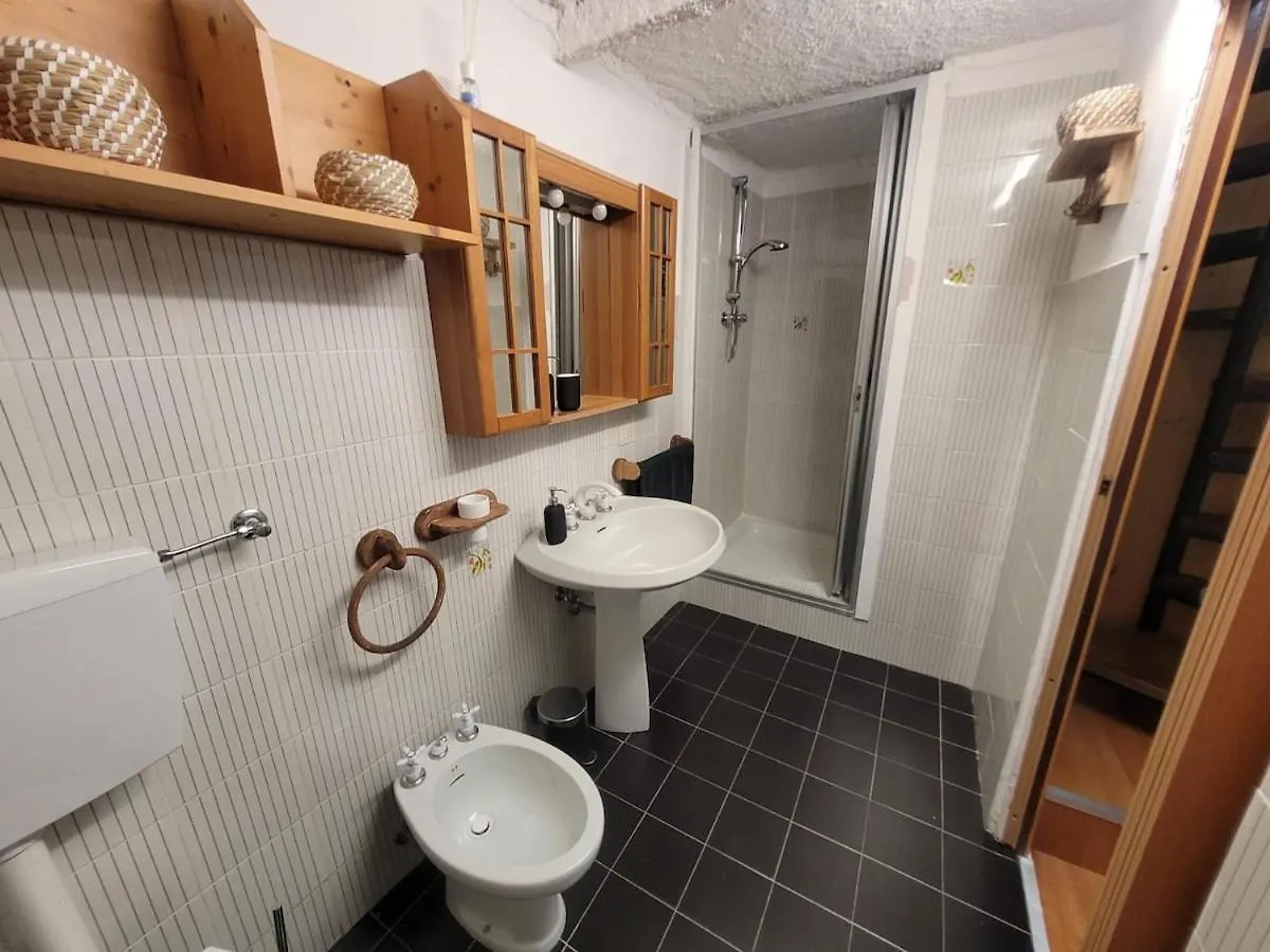 La Casa A Chiocciola Apartment Biassa