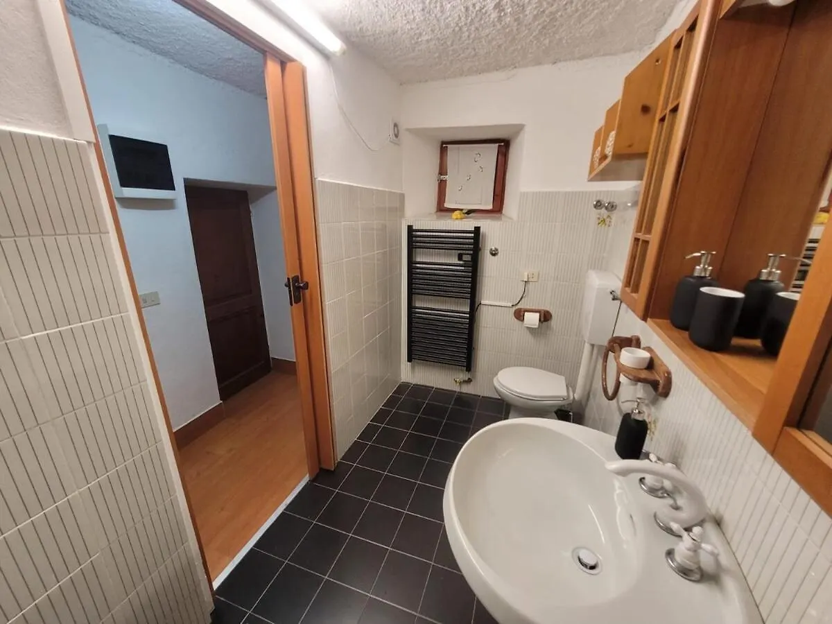 La Casa A Chiocciola Apartment Biassa